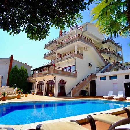 Hotel Kleopatra Ulcinj Exterior photo